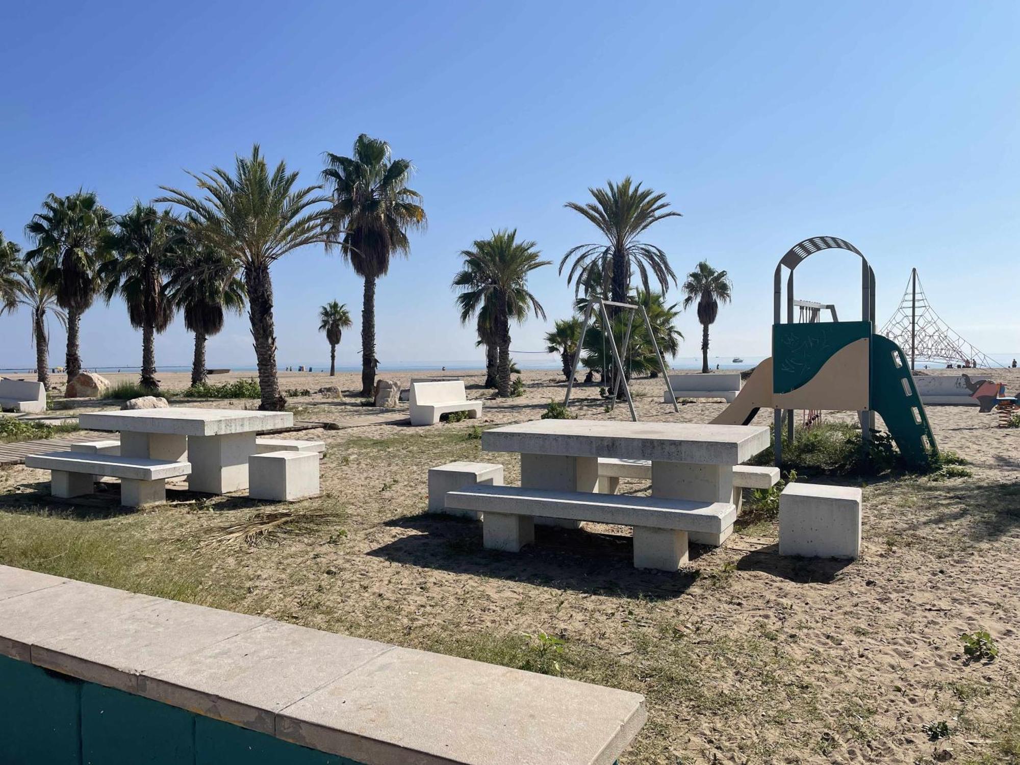 בוריאנה Apart Port Arenal Con Terraza Y Piscina מראה חיצוני תמונה