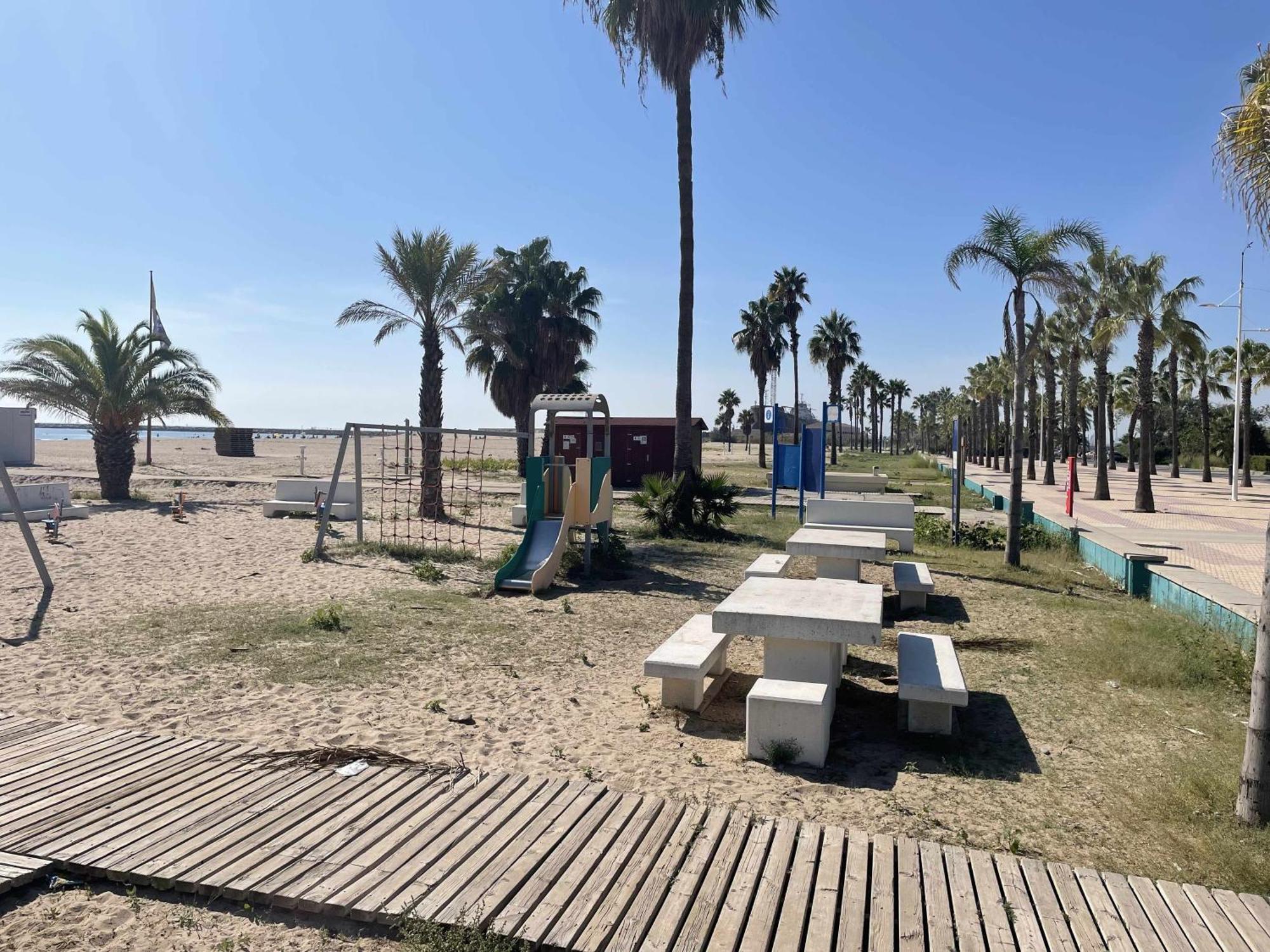 בוריאנה Apart Port Arenal Con Terraza Y Piscina מראה חיצוני תמונה
