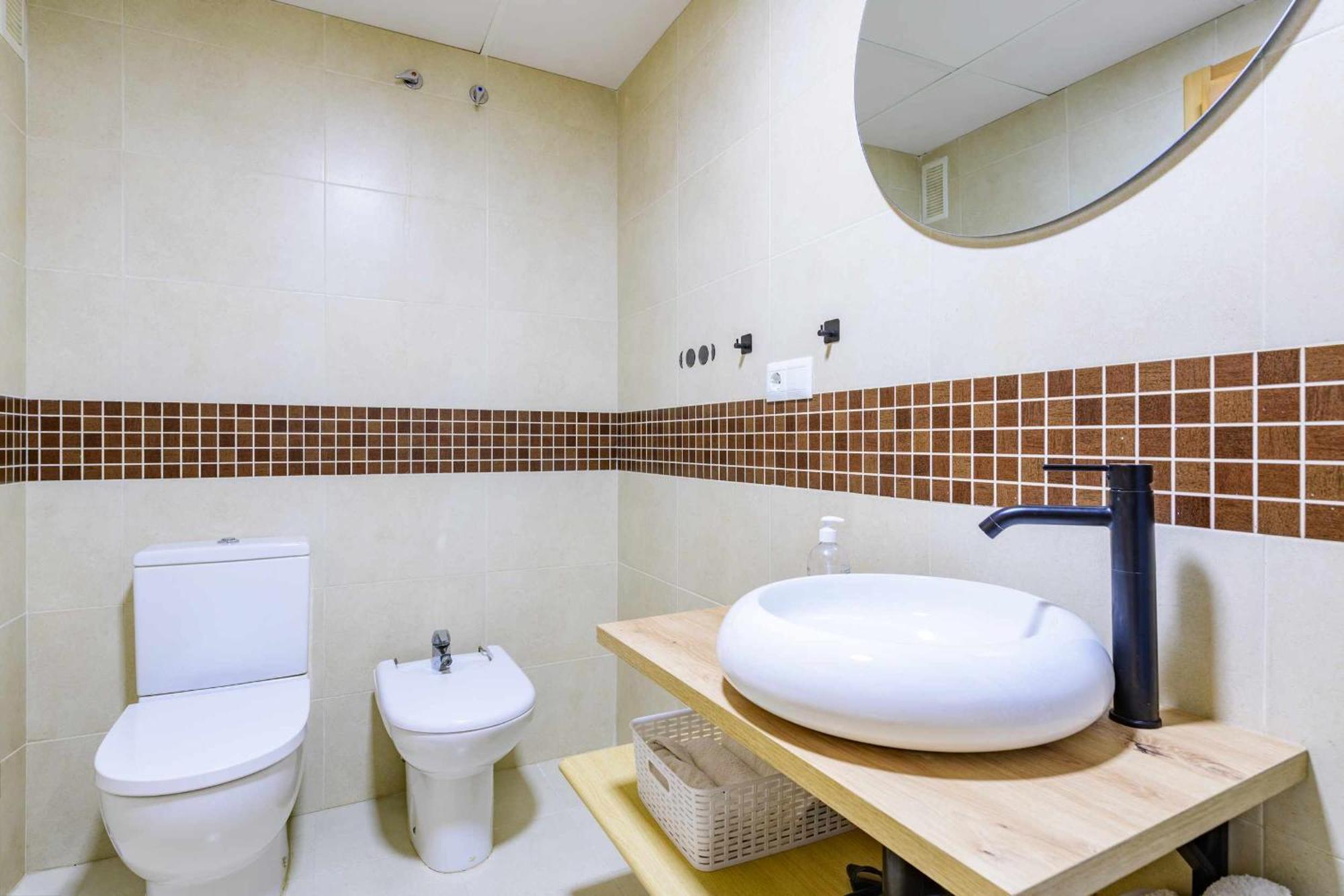 בוריאנה Apart Port Arenal Con Terraza Y Piscina מראה חיצוני תמונה
